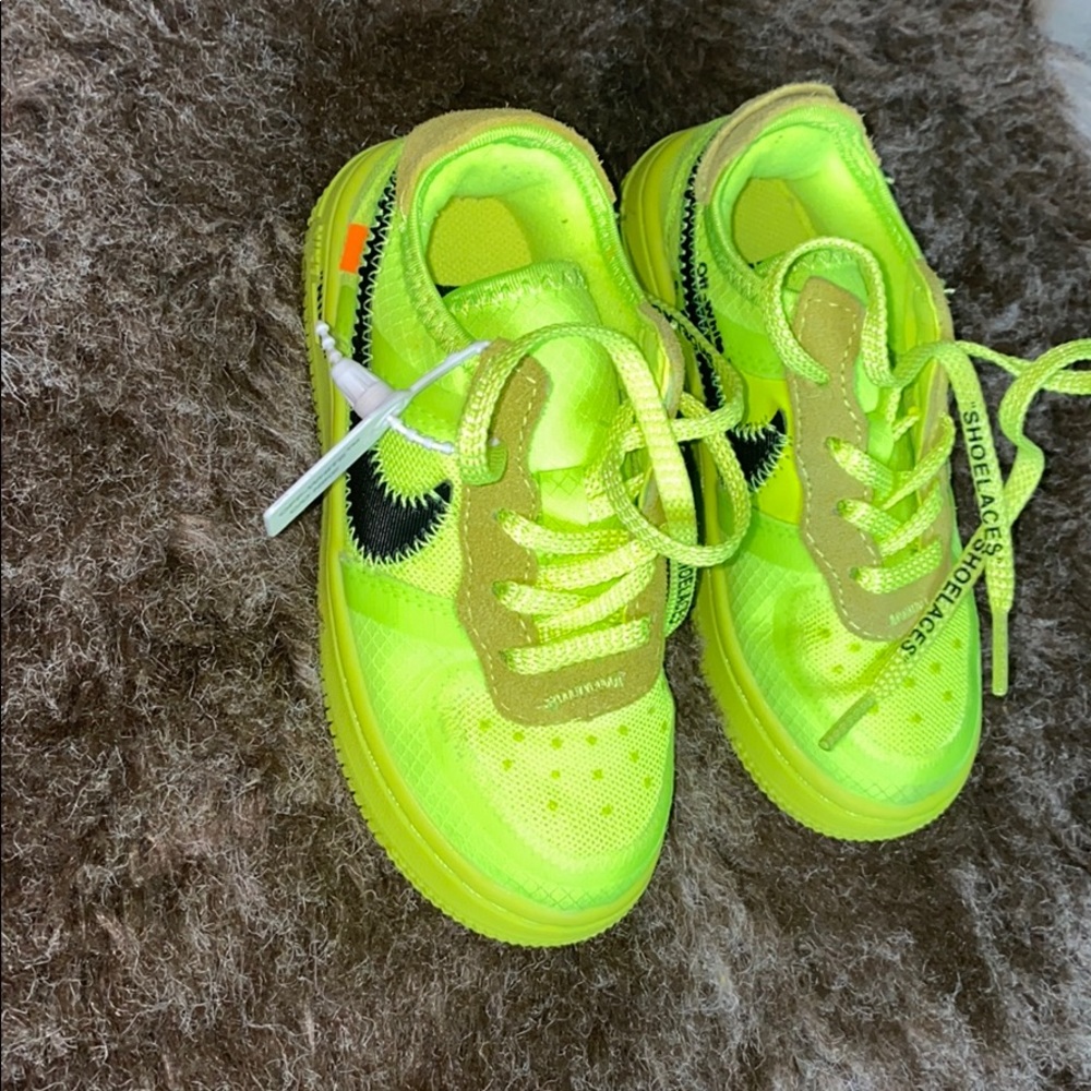 Off white nike 9c from richboys! (Not auth)